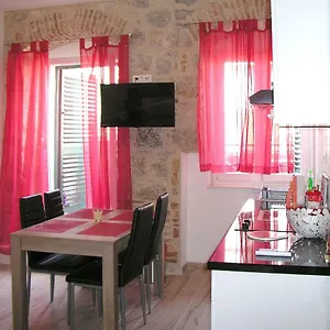 Apartment Klara I Gracia, Split
